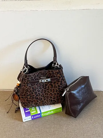 Damen Retro Leopardenmuster Wildleder Beuteltasche Mode Umhängetasche Set Mit Metallschloss Und Quastenanhänger Für Den Alltag