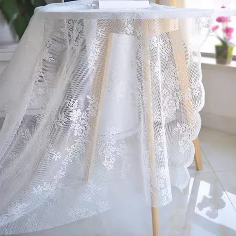 Tovaglia in Pizzo Bianco Minimalista Americano Con Rose Traforate per Soggiorno Sala da Pranzo Copritavolo Decorativo in Pizzo