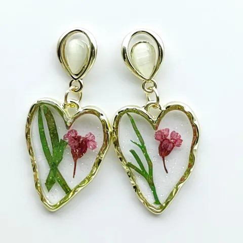 Handmade Real Dried Flower Resin Drop Earrings For Women Alloy Heart Round Floral Fresh Style Jewelry Accessories Gift