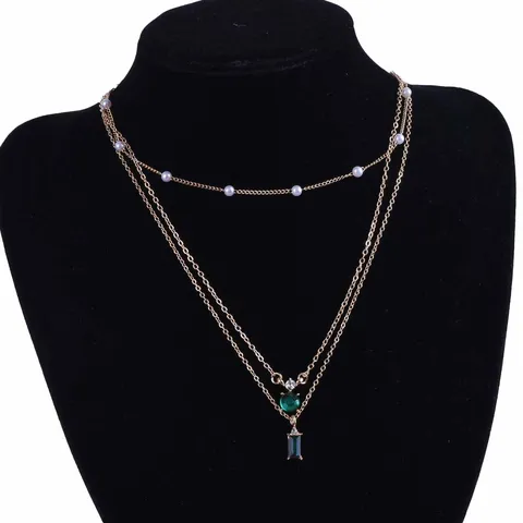 Collier Multicouche Couleur Or à la Mode pour Femme avec Perle Artificielle Pendentif Cœur Strass Vert Bijoux Choker