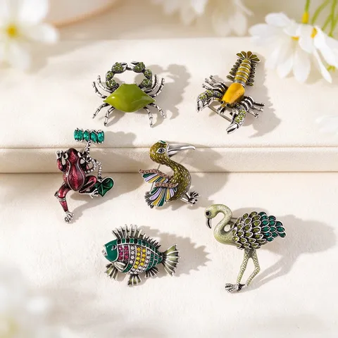 Vintage Zinc Alloy Animal Brooch Pin For Men Women Rhinestone Lobster Frog Bird Crab Fish Fashion Jewelry Clothing Decor