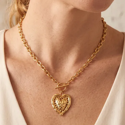 Vintage Stainless Steel Gold Plated Heart Pendant Necklace With Toggle Clasp Heavy Design Minimalist Hammered Texture Women Fashion Jewelry