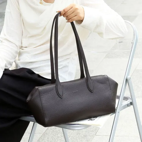 Cowhide Leather Women Underarm Bag Large Capacity Head Layer Cowhide Shoulder Bag Commuter Handbag With Stitching Detail Casual Tote