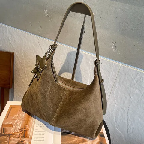 Vintage Frosted Real Leather Tote Bag For Women Large Capacity Retro Shoulder Bag Hobo Bag Star Pendant Commuter Handbag