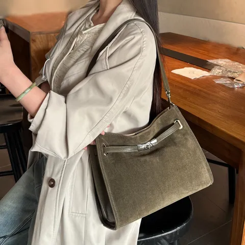 Vintage Frosted Cowhide Leather Underarm Bag For Women Retro Genuine Leather Shoulder Bag With Lock Commuter Solid Color Crossbody Bag
