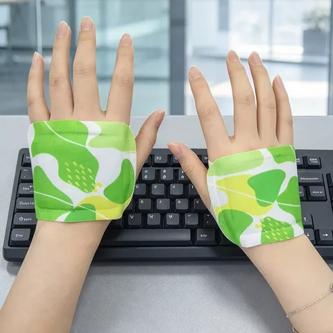 Wearable Self-Heating Hand Warmer Patches Disposable Body Heat Pads For Winter Foot Feet Warming Comfort 2 Pieces Bag