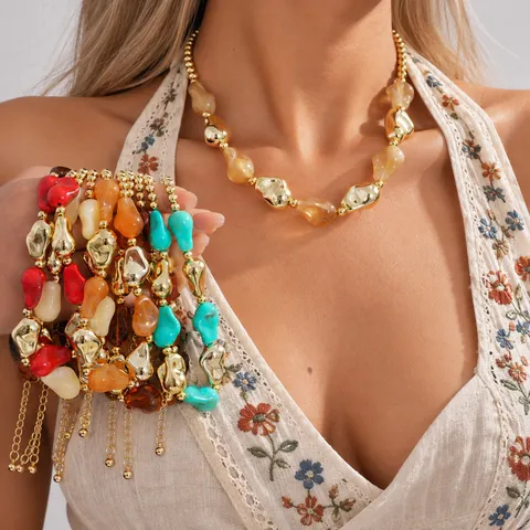Collana con Perline in Acrilico Irregolare di Moda per Donna Catena a Clavicola con Perle d'Oro in Acciaio Inossidabile Gioielli da Collo di Lusso per le Vacanze