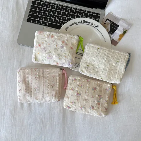 French Retro Floral Fabric Makeup Bag Small Portable Coin Purse For Lipstick Earphone Mini Floral Storage Pouch For Women Girls