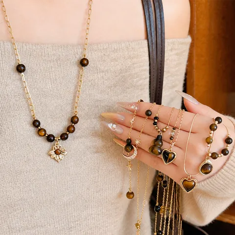Vintage 18K Gold Plated Tiger's Eye Heart Pendant Necklace For Women Retro Meillard Style Brown Stone Rhinestone Clavicle Chain Jewelry