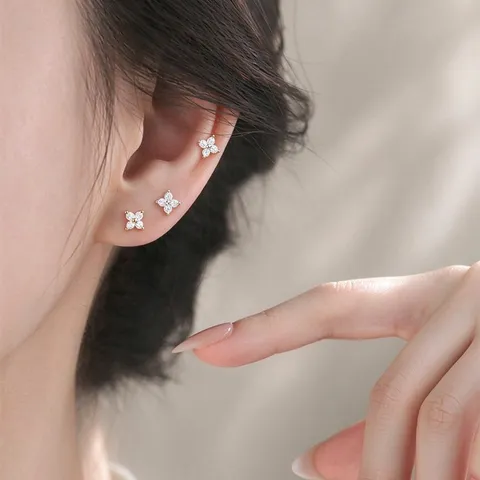 Süße Vierblättrige Kleeblatt Zirkonia Ohrstecker Für Damen Kupfer Eingelegte Kleine Blumen Ohrringe Schmuck Geschenk