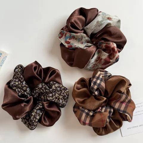 Women's Vintage Velvet Two-Tone Patchwork Scrunchies Elastic Hair Tie Elegant Ponytail Holder Soft Fabric Headbands Hair Accessories
