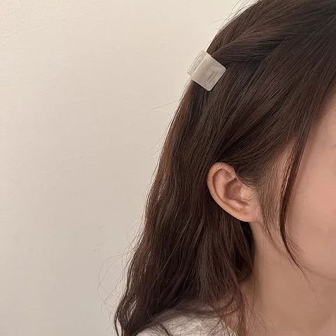 Mini Pinza de Pelo Cuadrada de Acetato Minimalista para Mujer Elegante Clip de Agarre Pequeño de Color Gelatina para Accesorios de Cabello Fino