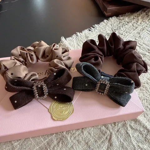Chouchou Rétro à Nœud et Strass pour Femmes Élégant Élastique en Tissu avec Motif à Pois Accessoires Cheveux Mode pour Queue de Cheval