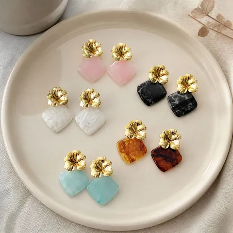 Vintage Gold Plated 304 Stainless Steel Flower Resin Stud Earrings For Women Luxury Vacation Style Floral Geometric Jewelry