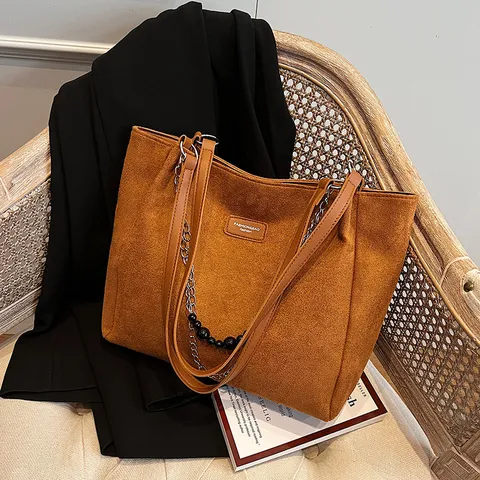 Sac Cabas Épaule Femme en Suède Vintage Grande Capacité Sac Sous-bras Minimaliste Avec Chaîne Métallique Et Perles Pour Quotidien