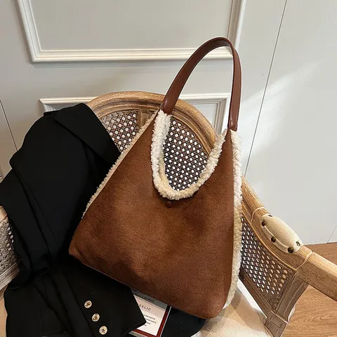 Retro Frosted PVC Tote Bag For Women Large Capacity Autumn Winter Plush Trim Shoulder Bag Suede Style Commuter Handbag Fashion