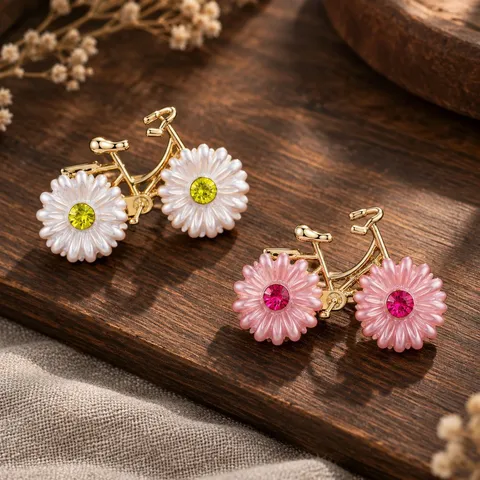 Vintage Alloy Rhinestone Daisy Bicycle Brooch Exquisite Floral Design Light Luxury Jewelry Accessory Pin For Women