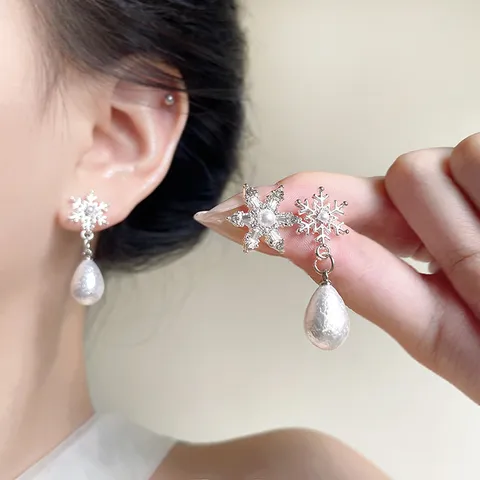 Elegante Schneeflocke Strass Hängeohrringe Für Damen Mit Künstlichen Perlen Wassertropfen 925 Sterling Silber Stift Winter Schmuck