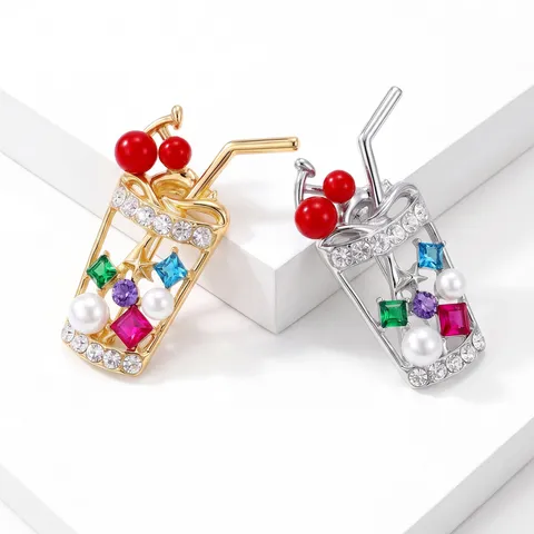 Broche de Aleación con Forma de Copa de Cóctel Creativo de Moda para Mujer Joya con Diamantes de Imitación y Perla Artificial Alfiler de Solapa