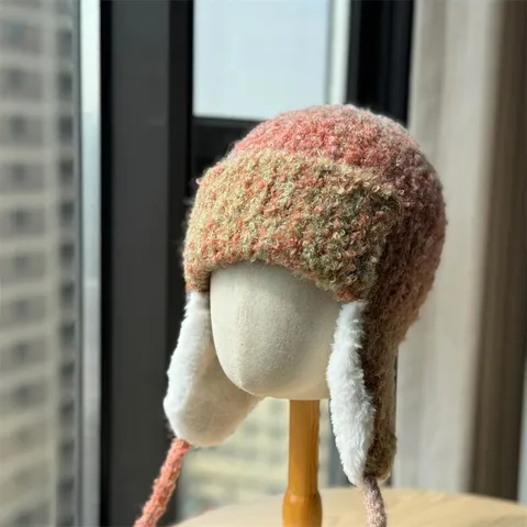 Chapeau Trappeur en Tricot Dégradé d'Hiver pour Femmes Chapeau à Cache-oreilles Chaud et Épais Peluche Bouclé Lei Feng Bonnet Doublé de Fausse Fourrure pour Temps Froid