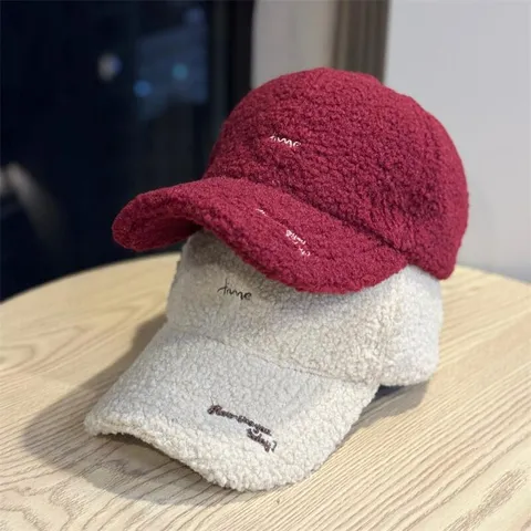 Casquette de Baseball en Laine d'Agneau Style Coréen pour Femmes Hiver Chaud Broderie de Lettres Mode Chapeau Ajustable pour Extérieur