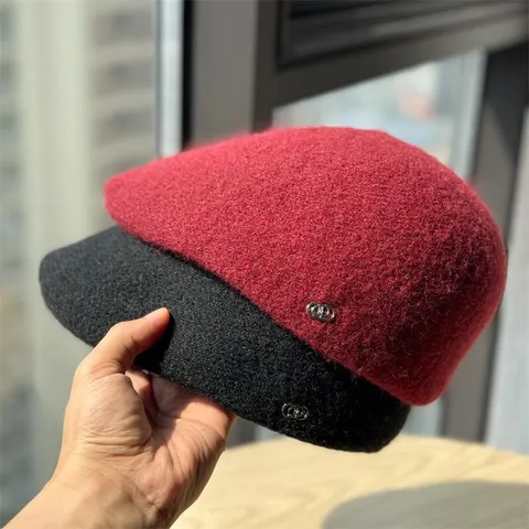 Vintage Women Wool Blend Beret Hat Warm Winter Fashion Newsboy Cap Retro Artist Painter Hat With Metal Decoration Adjustable
