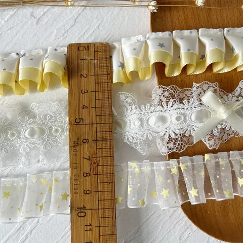 Bordure en Dentelle Plissée en Polyester Satin Organza Ruban à Volants pour Couture de Vêtements DIY Décoration d'Ourlet de Jupe