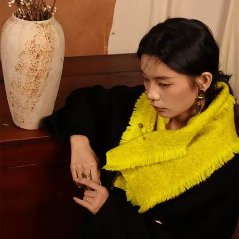 Écharpe en Mélange de Laine de Yak Tricotée Rétro Avec Grande Épingle Vintage pour Femmes Écharpe d'Hiver Chaude Texturée avec Franges
