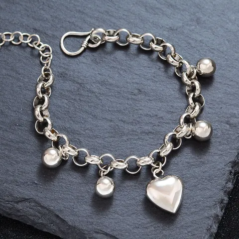 Bracelet Pendentif Cœur en Cuivre Plaqué Argent Minimaliste pour Femme Bijou Tendance Chaîne à Perles Rondes Accessoire Cadeau