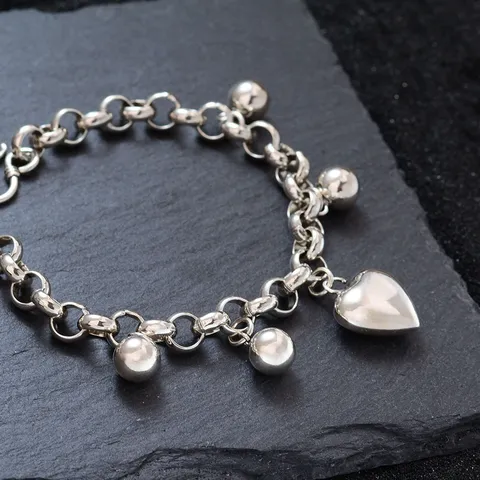 Bracelet Pendentif Cœur en Cuivre Plaqué Argent Minimaliste pour Femme Bijou Tendance Chaîne à Perles Rondes Accessoire Cadeau