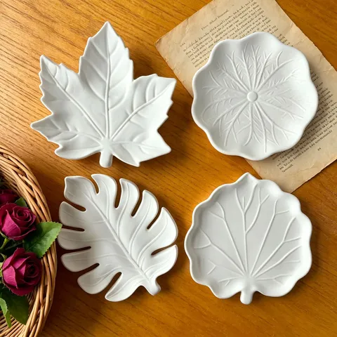 Moule en Silicone en Forme de Feuille pour Dessous de Verre en Résine DIY Plateau de Rangement Érable Monstera Plâtre Ciment