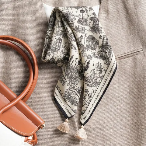 Foulard Quadrato Vintage da Donna con Stampe e Nappine Retrò Francese Effetto Raso Sciarpa Collo Fascia Capelli Accessori Festa
