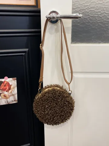 Damen Plüsch Runde Schultertasche Kunstlammwolle Umhängetasche Kleine Frische Pendlertasche Urban Minimalistische Runde Handtasche