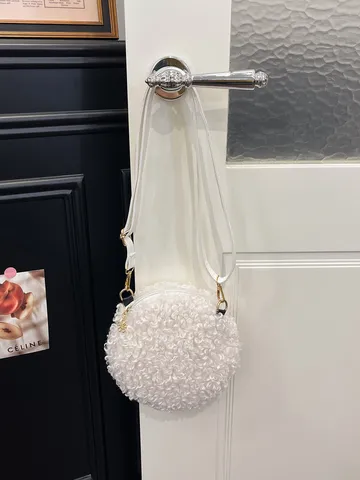 Damen Plüsch Runde Schultertasche Kunstlammwolle Umhängetasche Kleine Frische Pendlertasche Urban Minimalistische Runde Handtasche