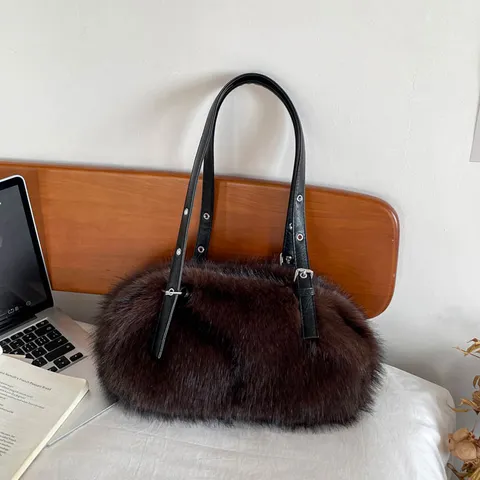 Women Plush Faux Fur Underarm Bag Fashion Pillow Shape Shoulder Bag With PU Leather Strap Autumn Winter Trendy Handbag