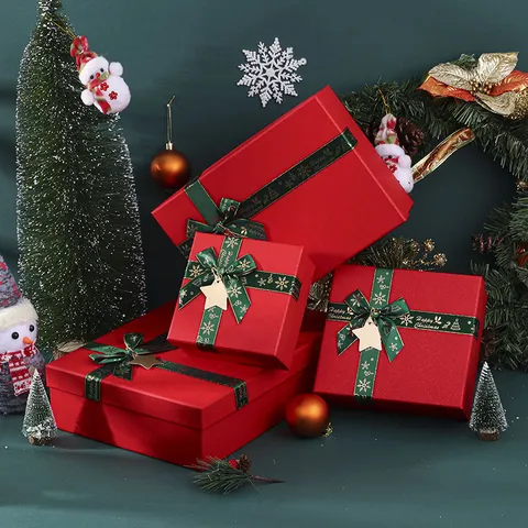 Caja de Regalo de Navidad Roja Con Cinta Estampada Etiqueta de Estrella Oro Verde Cajas de Papel Cartón Para Bufanda Calcetines