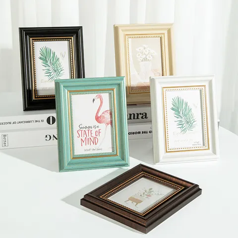 European Retro Mini Photo Frame Square Small Desktop Picture Frame Vintage Resin Display Stand For Art Portrait Home Decor