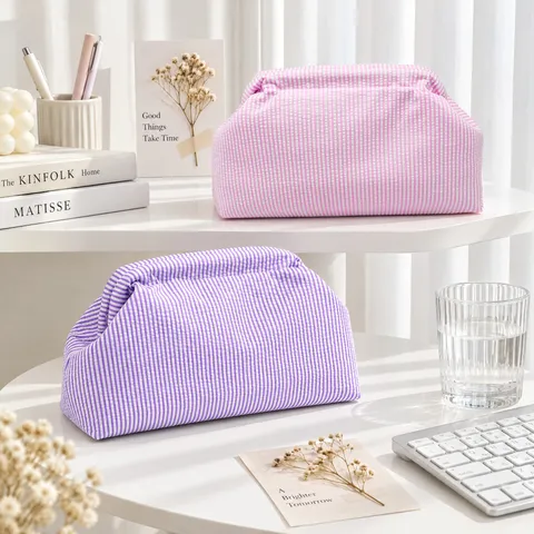 Large Capacity Seersucker Cloud Makeup Bag Women Portable Striped Toiletry Organizer Handbag For Travel Storage Pouch Cosmetic Bag