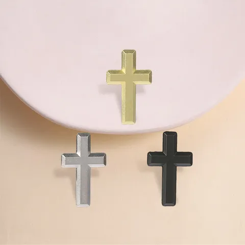 Minimalist Matte Zinc Alloy Cross Brooch Pin Vintage Metal Cross Badge For Clothes Bag Accessories For Men Women Gold Silver Black