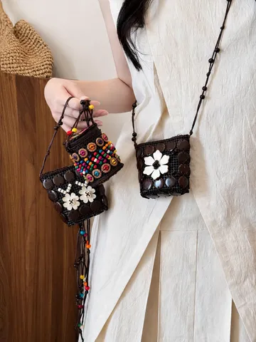 Bohemian Handwoven Coconut Shell Mini Bag Ethnic Retro Hand-Woven Coin Purse Earphone Lipstick Pouch For Women Small Design Bag