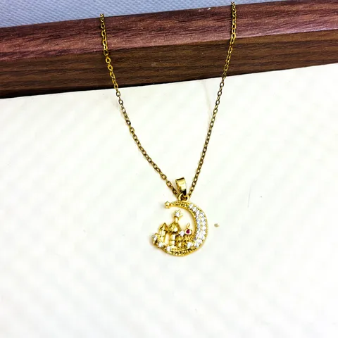 Collier Pendentif Lune Étoile en Laiton pour Femmes Élégant Micro Incrusté de Strass Plaqué Or Bijoux Minimalistes Modernes Cadeau