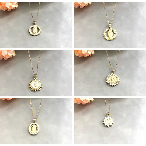 Collier Pendentif Religieux Vierge Marie en Laiton Plaqué Or pour Femmes Bijoux Sacrés Religieux en Zirconia Cadeau