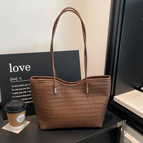 Bolso De Mano Trenzado De Moda Para Mujer Gran Capacidad Bolso De Hombro De Cuero De PU Casual Estilo Coreano Bolso De Axila Trabajo Diario