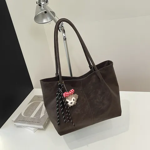 Bolso Tote de Franela de Gran Capacidad para Mujer Bolso de Hombro de Franela Suave Minimalista con Lindo Colgante de Oso para Trabajo Escuela