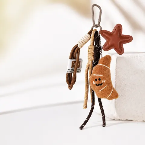 Creative Cartoon Croissant Plush Bag Charm Cute Smiling Bread Keychain For Women Handbag Schoolbag Accessories Gift Star Leather Pendant