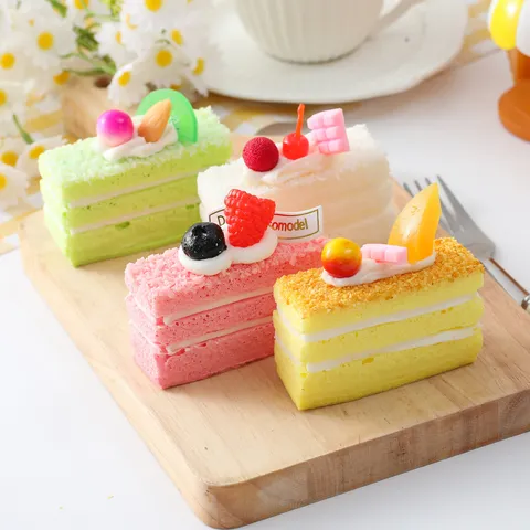 Realistische PU Simulatie Mousse Taart Squishy Speelgoed Slow Rising Rechthoekig Fruit Room Brood Stressverlichting Decoratief Model Voedsel