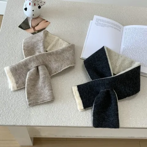 Women Color Block Knitted Scarf Faux Cashmere Soft Warm Neck Warmer Cross Through Knitted Scarf For Autumn Winter Ladies Neck Guard