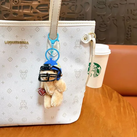 Plüsch Bär Schlüsselanhänger Mit Football Helm Design Süßer Sport Teddybär Taschenanhänger Schlüsselring Geschenk Für Kinder