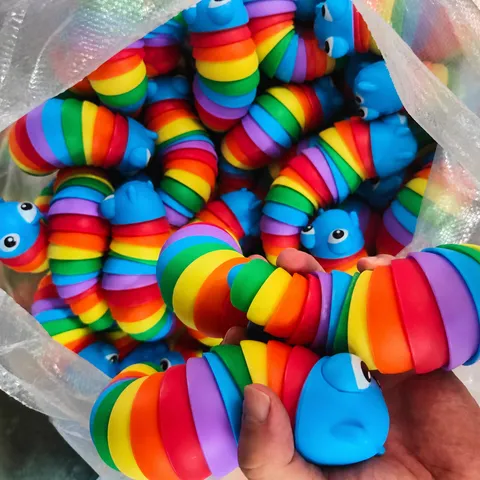Juguete Fidget de Oruga Babosa Articulada de Arcoíris Sensorial de Alivio de Estrés Flexible para Niños y Adultos Oruga de Plástico