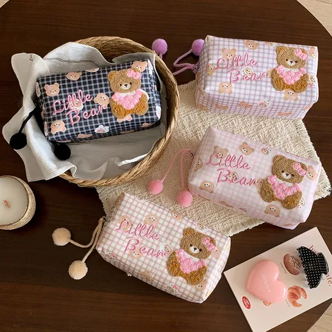 Koreanischer Stil Kariert Bär Kosmetiktasche Niedlich Pelzball Große Kapazität Polyester Reise Toilettenartikel Organisator Aufbewahrungstasche